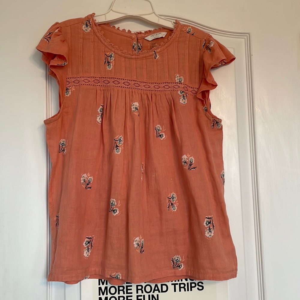 Lucky Brand Short Sleeve Peach Colored Flowy Top Size Small